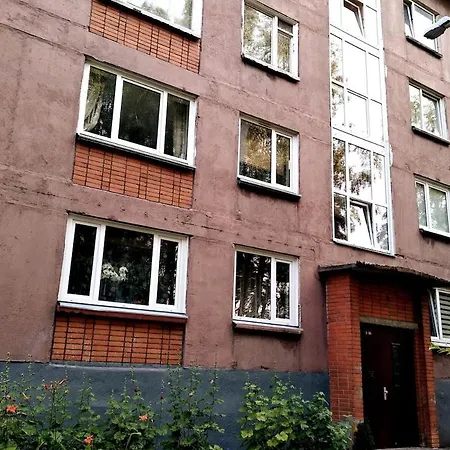 דירה Red Apartment,with Self Check Near Airport